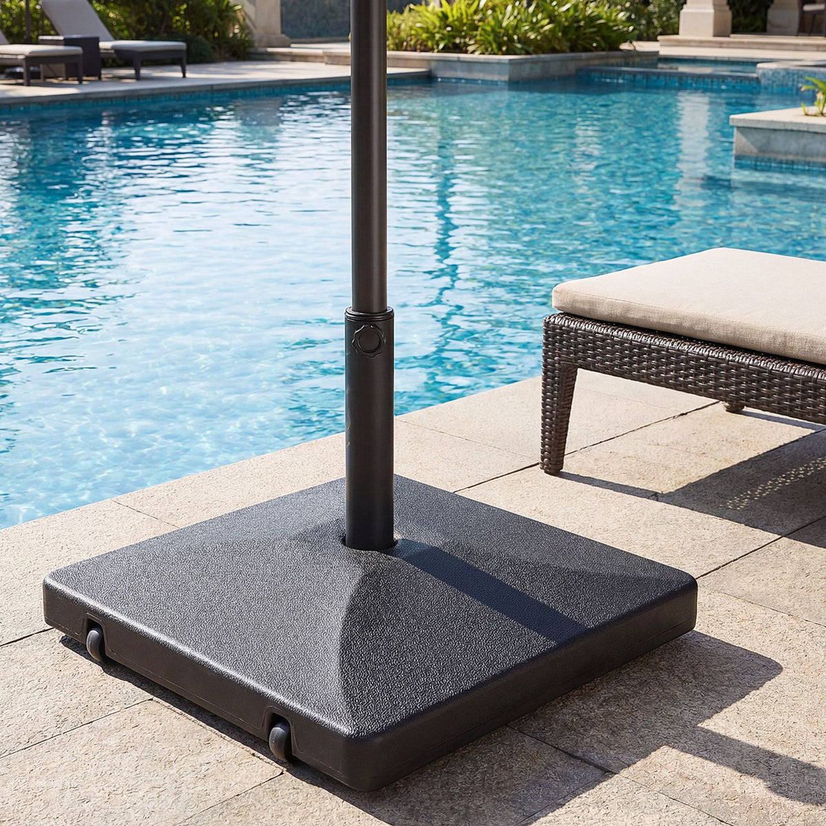 40kg Fillable Umbrella Base with 2 Wheels for 39-49mm Poles