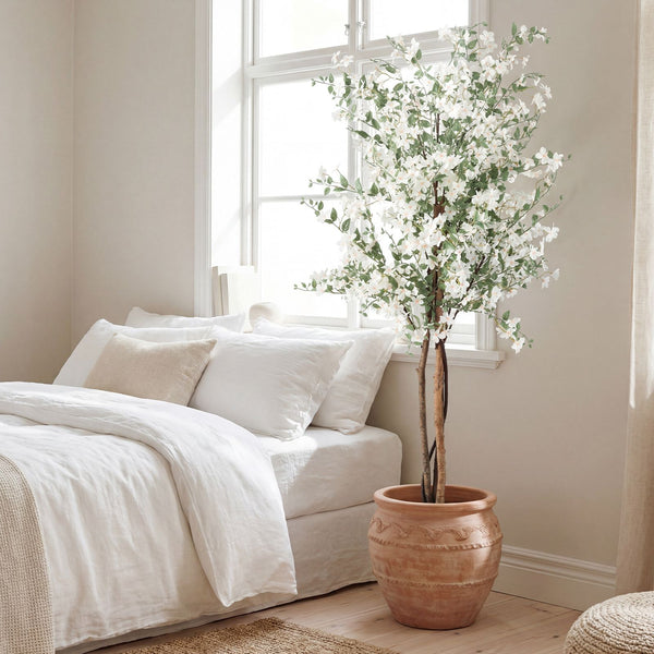 Artificial Potted Tree 163CM Tall with Solid Wood Trunk and PE Leaves