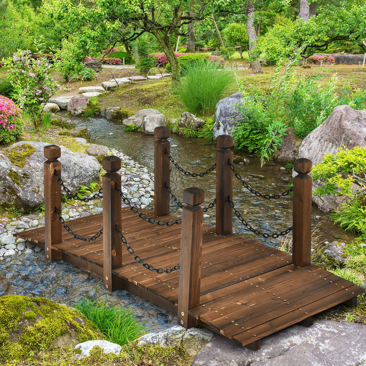 150 cm Outside Wooden Bridge with Safe Chain Railing for Garden Holds up to 180 kg