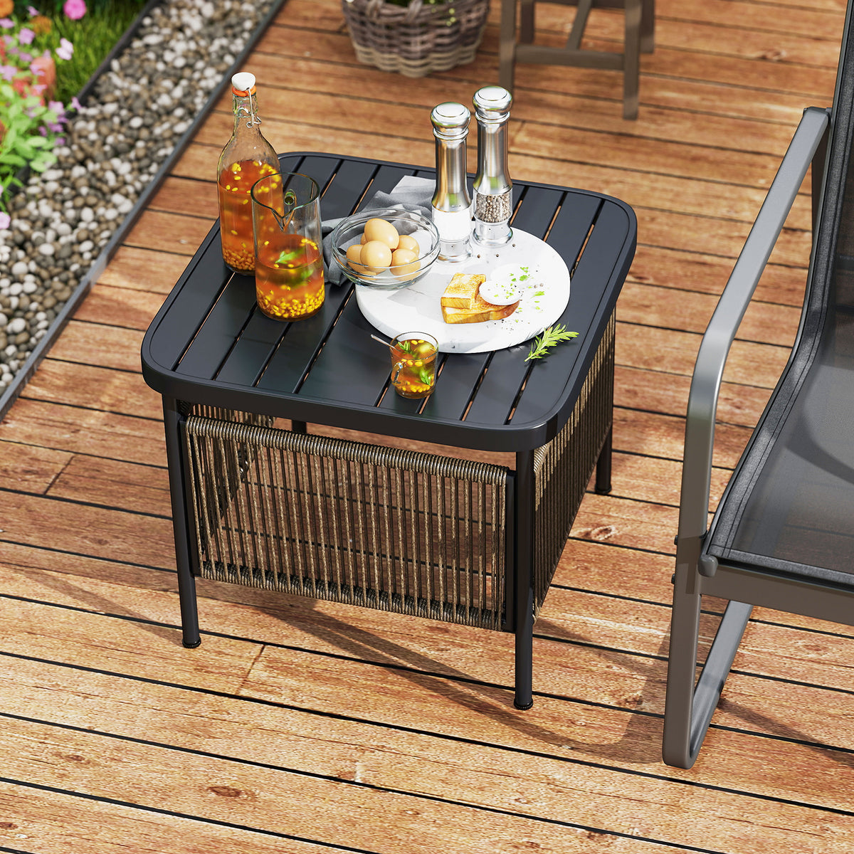 Outdoor PE Rattan Side Table with 4 cm Umbrella Hole