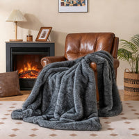 740GSM Soft Plush Fuzzy Luxury Faux Wolf Fur Blanket for Bed