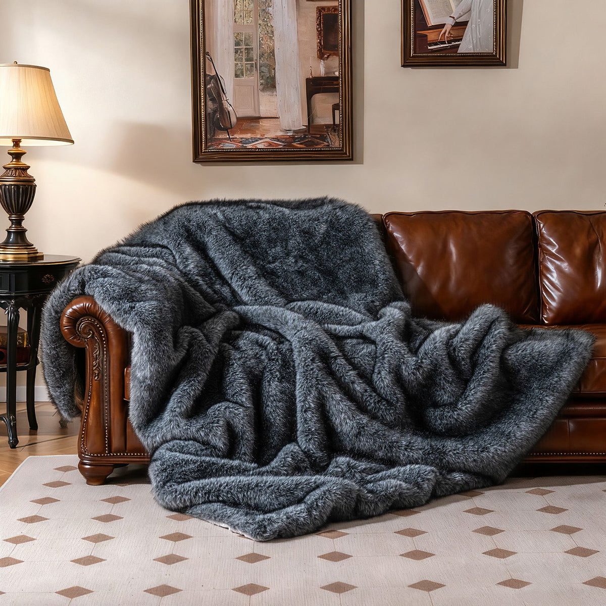 740GSM Soft Plush Fuzzy Luxury Faux Wolf Fur Blanket for Bed