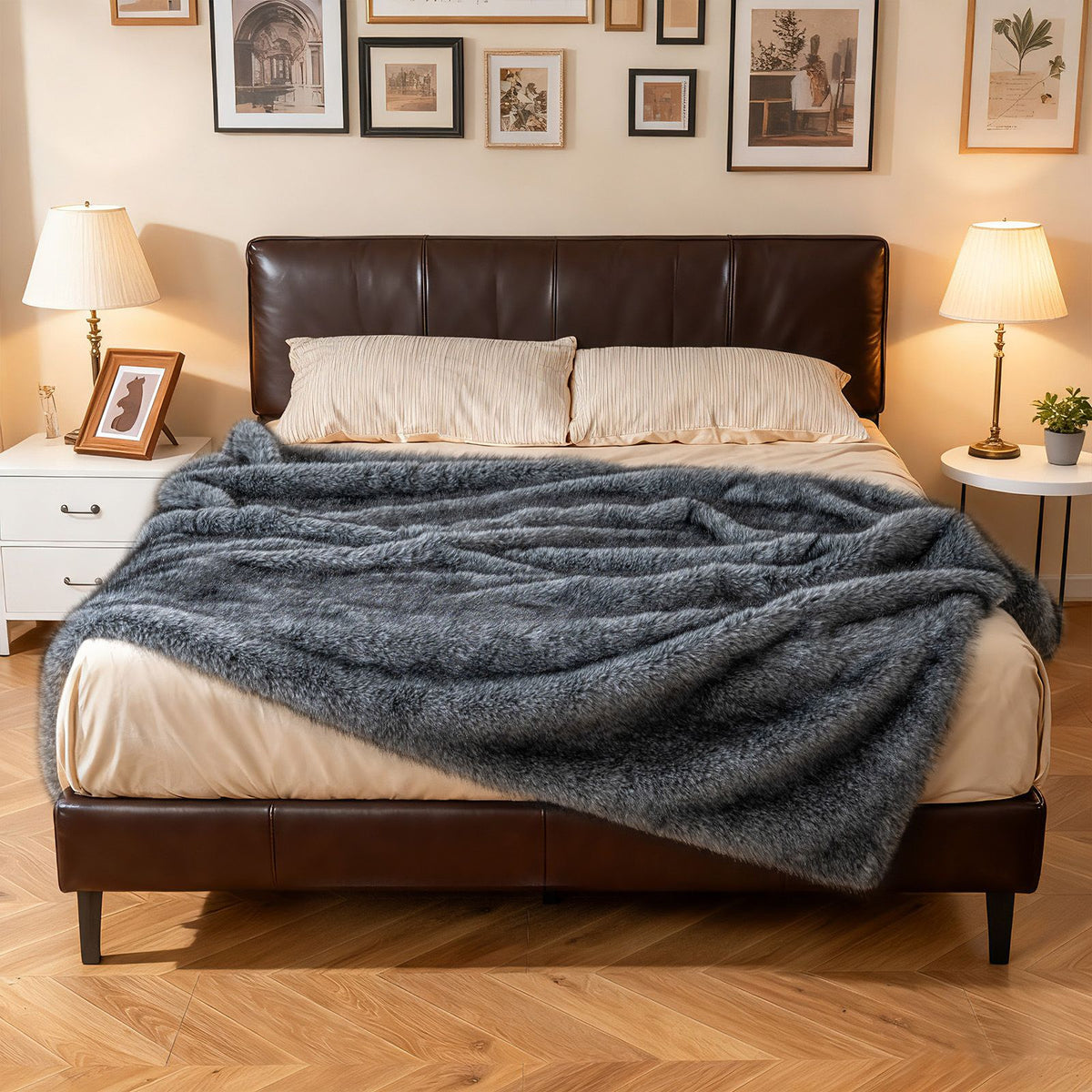 740GSM Soft Plush Fuzzy Luxury Faux Wolf Fur Blanket for Bed