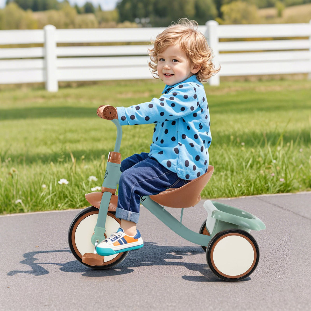 Toddler Tricycle with Adjustable Seat and Storage Basket for Aged 3-5 Years