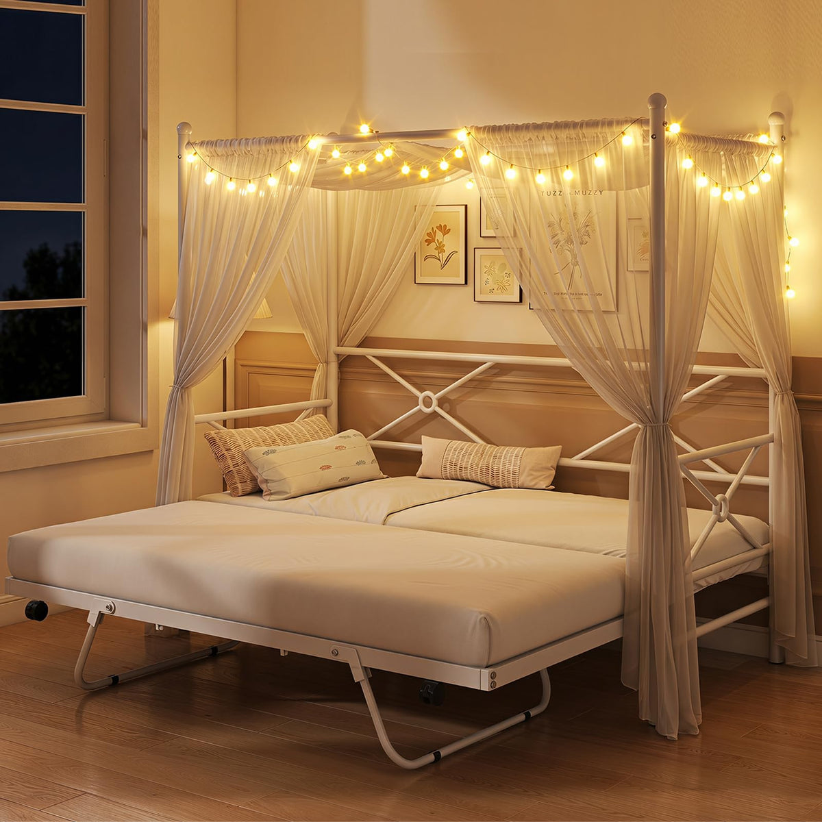 Giantex Single Size Canopy Daybed, Modern 4-Poster Metal Day Sofa Bed Frame