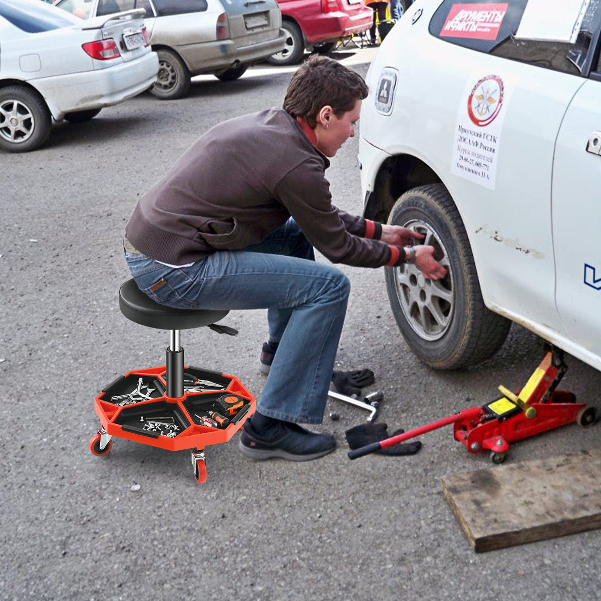 150 kg Capacity Pneumatic Rolling Mechanic Stool, Adjustable Roller Seat with Padded Seat