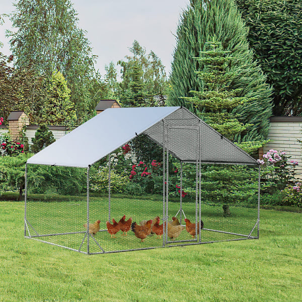 Large Spire-Shaped Chicken Coop (200 cm x 300 cm x 195 cm)