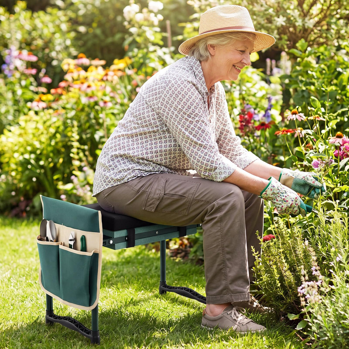Foldable Garden Kneeler with Wide EVA Padding & Tool Pouch for Gardening