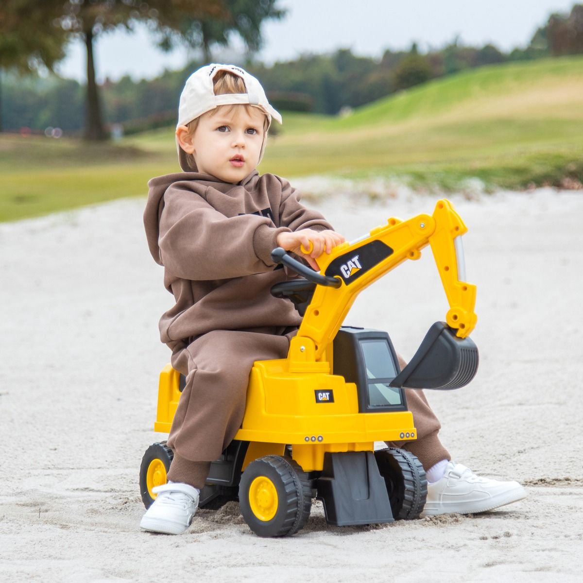 Kids Rid-On Digger Functional Excavator Toy with Rotatable Digging Bucket